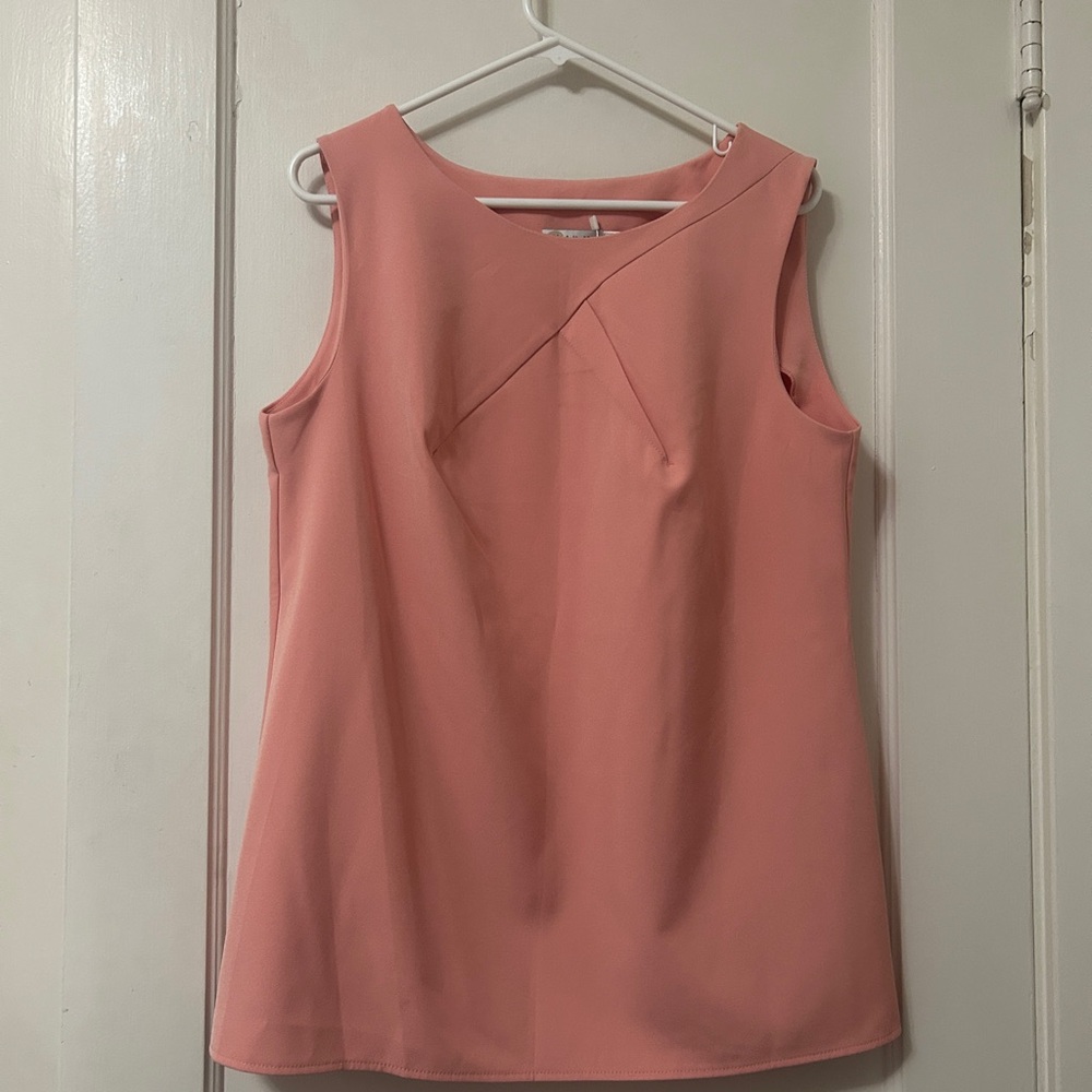 NWT!! Women’s Lila Kass Sleeveless Coral Top - Size 16